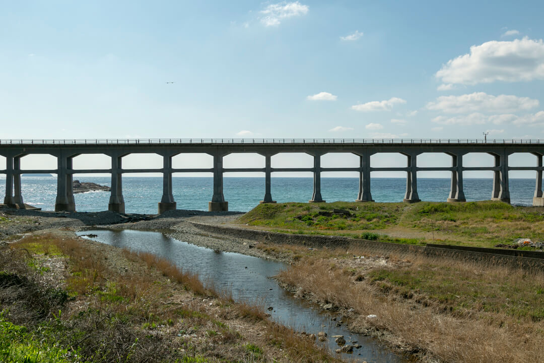 惣郷川橋梁の写真