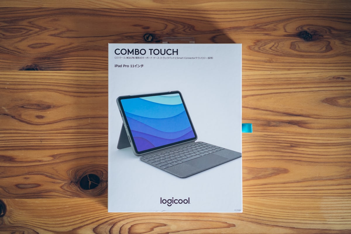 Combo Touchキーボードの商品パッケージ